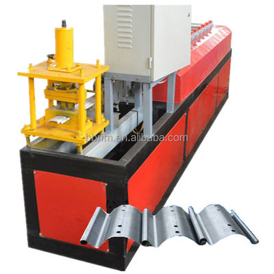 品質  Construction worksÂ   Customized Galvanized Steel Strip Rolling Shutter Door Forming Machinery 工場